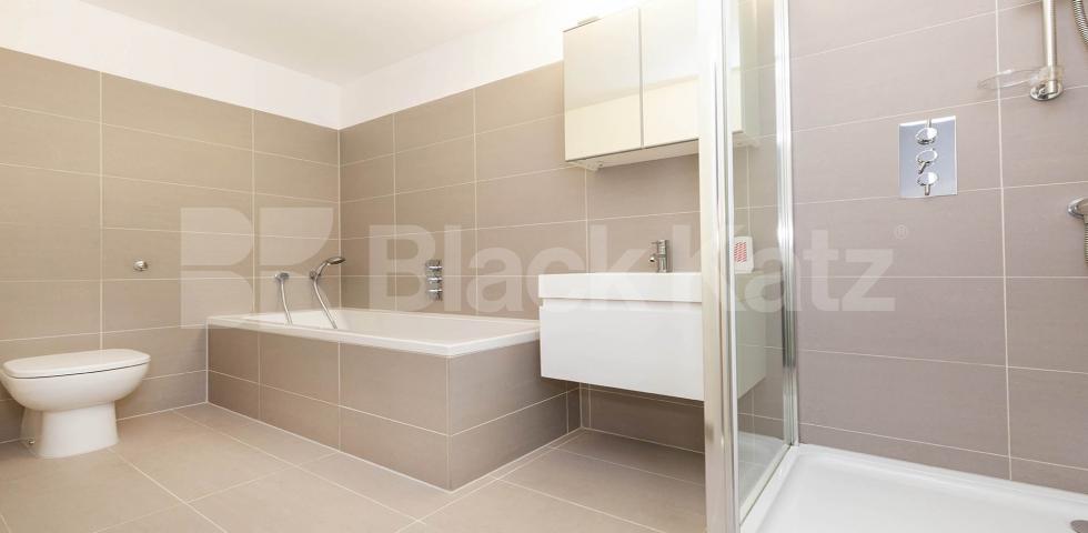 			3 Bedroom, 2 bath, 1 reception Apartment			 SPRINGFIELD HOUSE LOFTS-TYSSEN STREET, DALSTON/HAGGERSTON